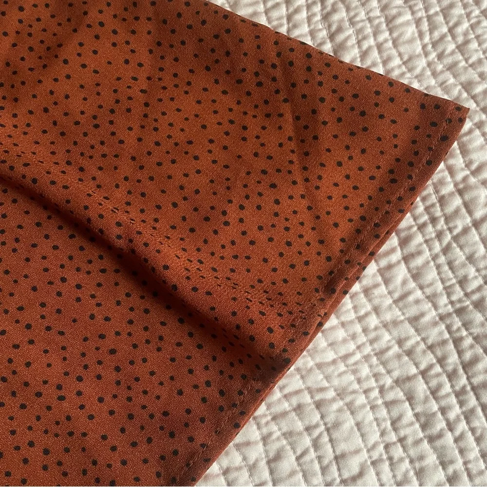 Skirt 🍊 - Picture 2 of 4